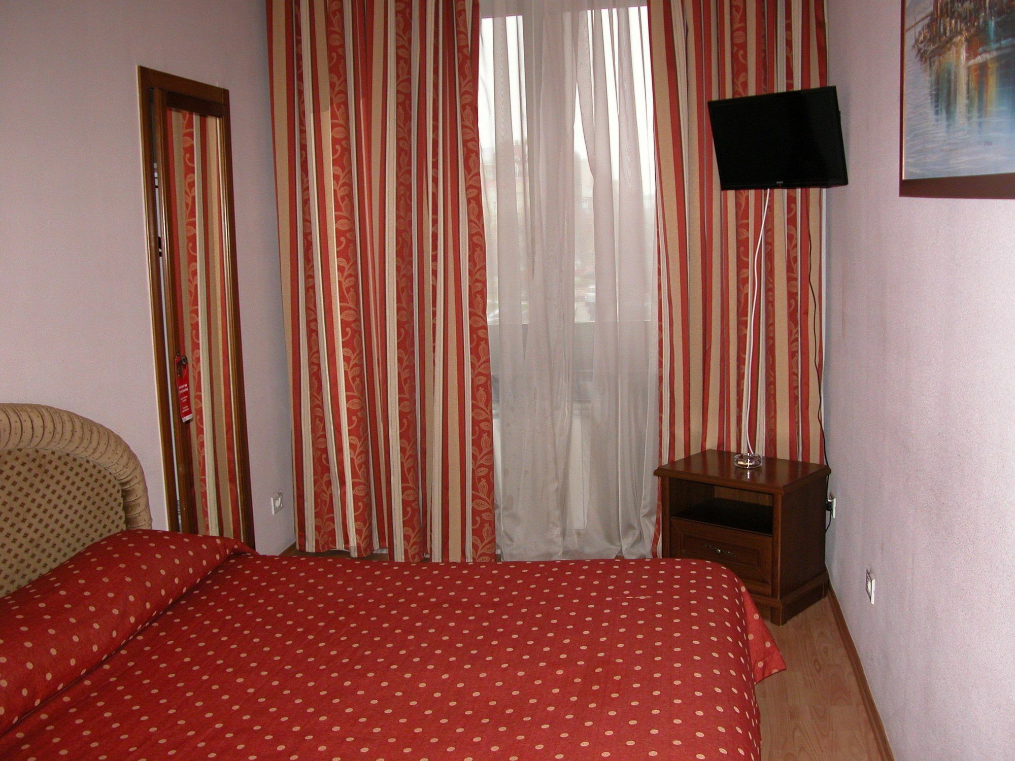 Domus Hotel-1 Κίεβο Εξωτερικό φωτογραφία