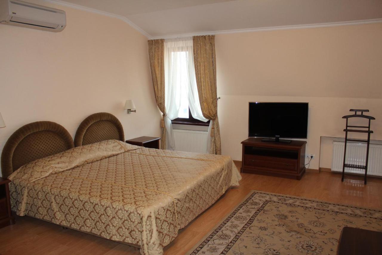 Domus Hotel-1 Κίεβο Εξωτερικό φωτογραφία