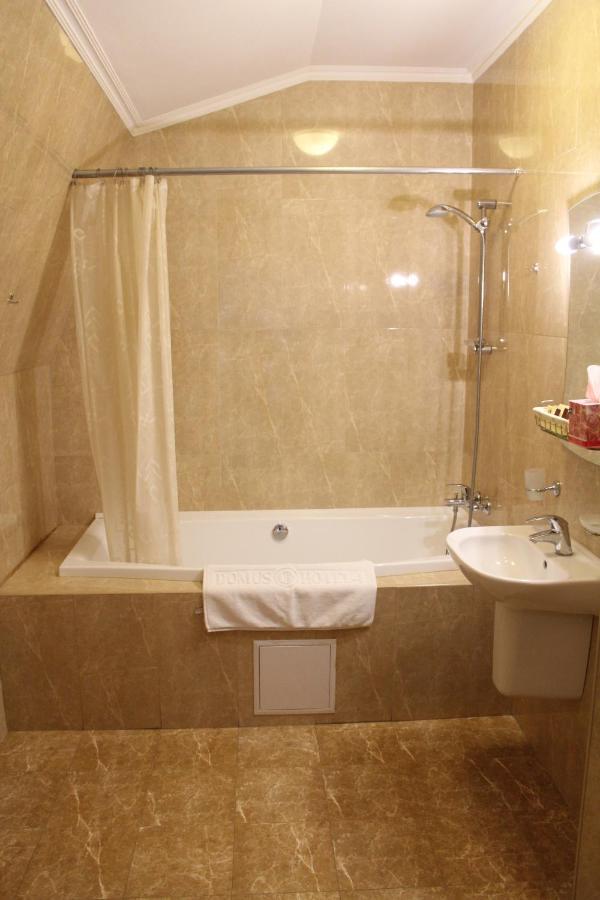 Domus Hotel-1 Κίεβο Εξωτερικό φωτογραφία